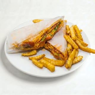 D'Empanadas Sandwich Dominicano
